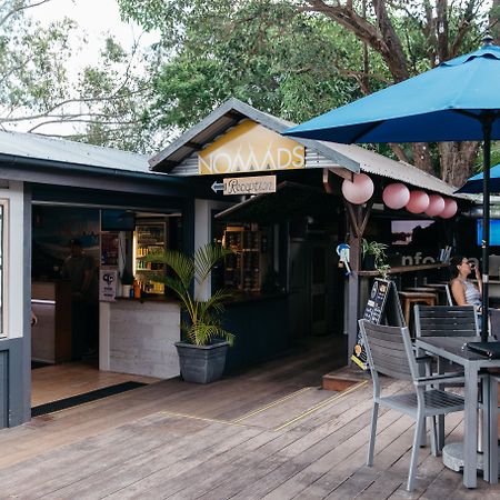 Nomads Noosa Hostel Exterior photo