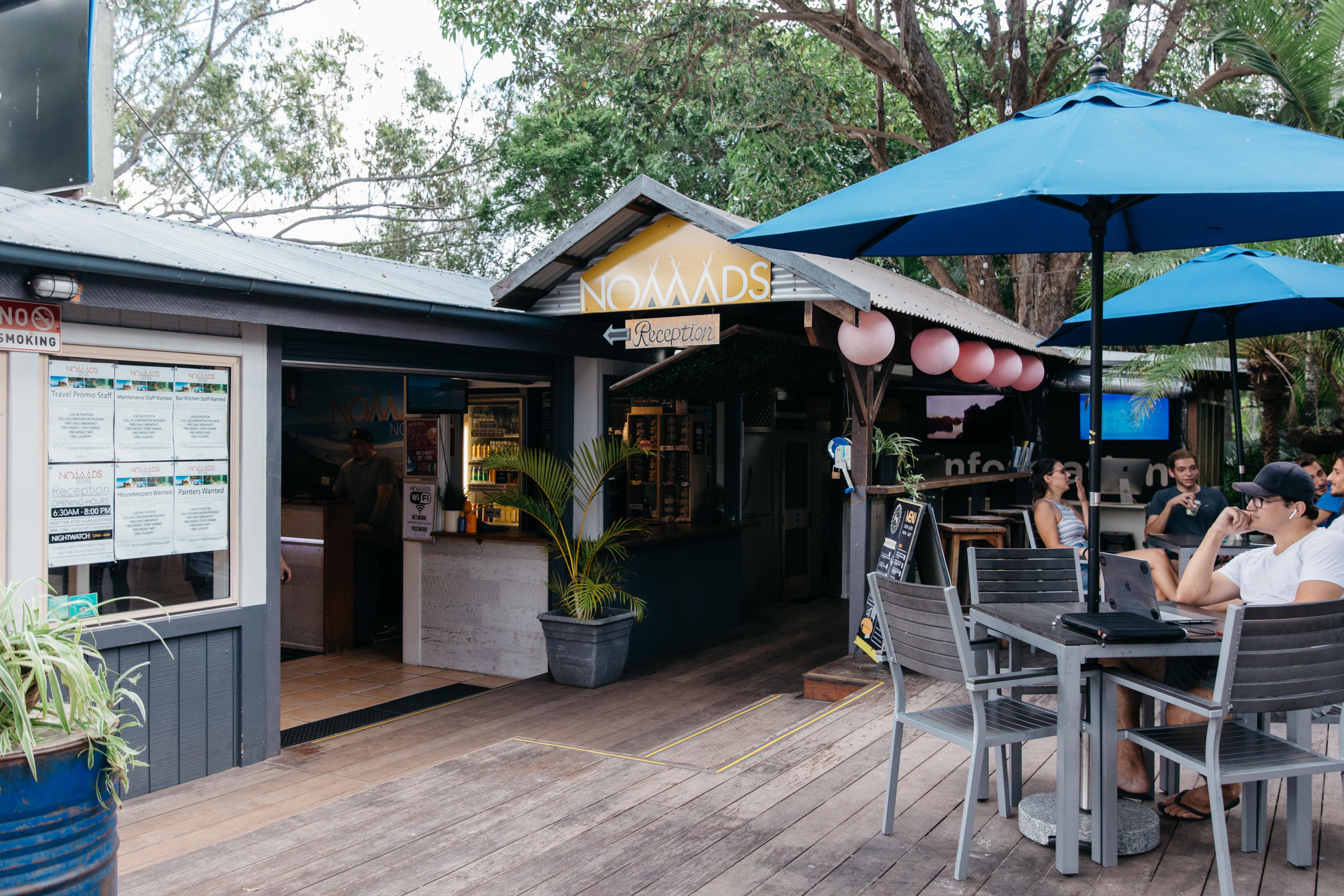 Nomads Noosa Hostel Exterior photo